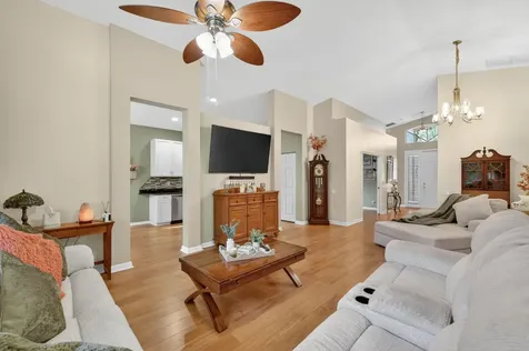 357 Nw Springview Loop Port Saint Lucie FL 34986