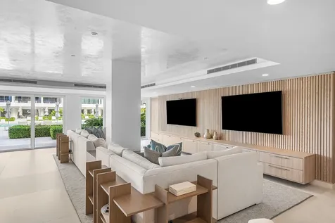 2784 S Ocean Boulevard Palm Beach FL 33480
