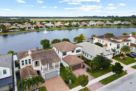 8716 Grand Prix Lane Boynton Beach FL 33472