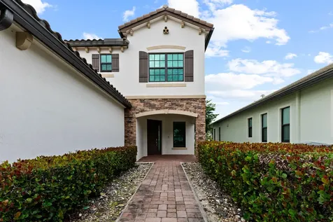 8716 Grand Prix Lane Boynton Beach FL 33472