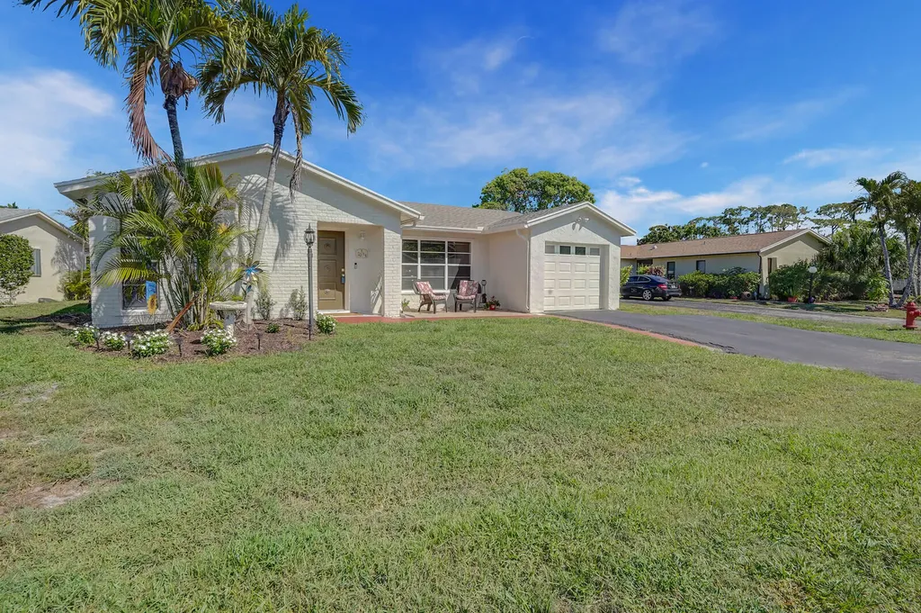 7116 Pine Bluff Drive Lake Worth FL 33467