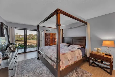 5650 Camino Del Sol Boca Raton FL 33433