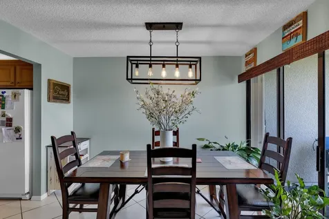 5650 Camino Del Sol Boca Raton FL 33433