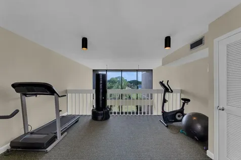 5650 Camino Del Sol Boca Raton FL 33433