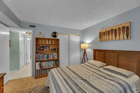 5650 Camino Del Sol Boca Raton FL 33433