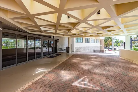 3180 S S Ocean Drive Hallandale Beach Drive Hallandale Beach FL 33009