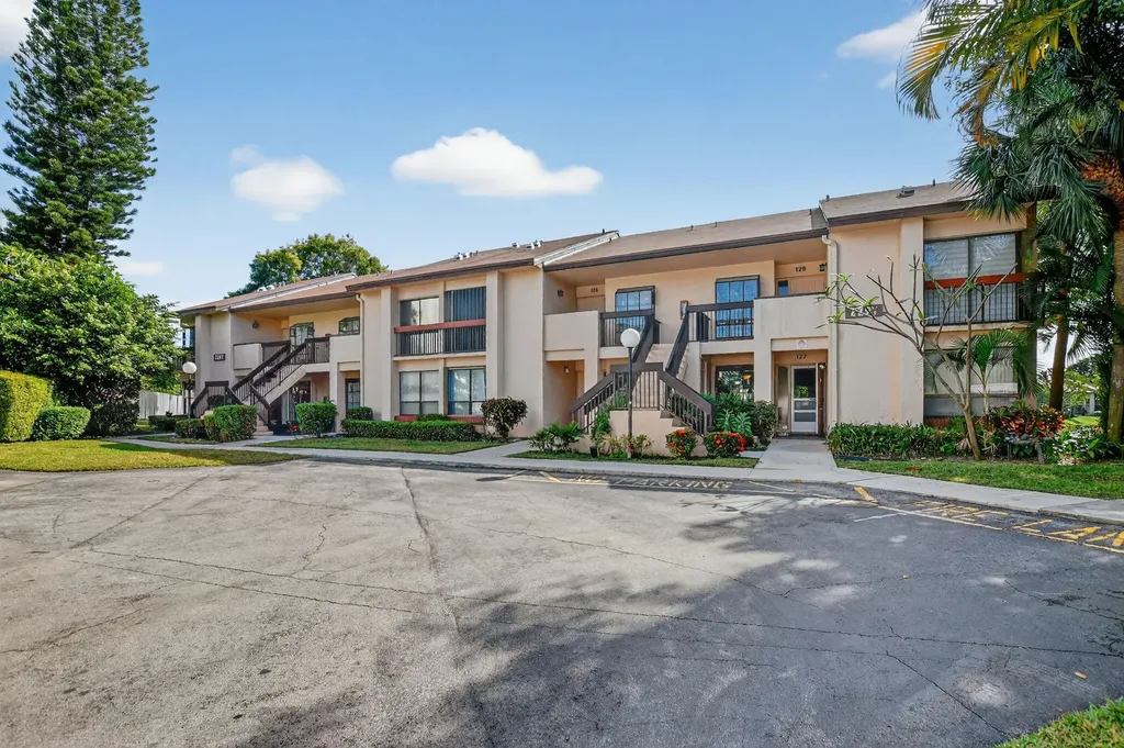 2297 Sw 15th Street Deerfield Beach FL 33442