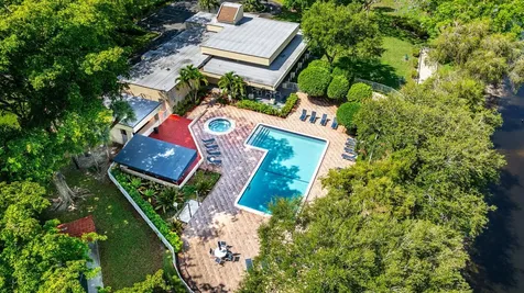 2297 Sw 15th Street Deerfield Beach FL 33442