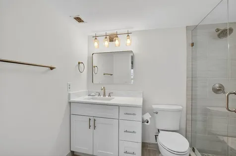 1090 Guildford Boca Raton FL 33434