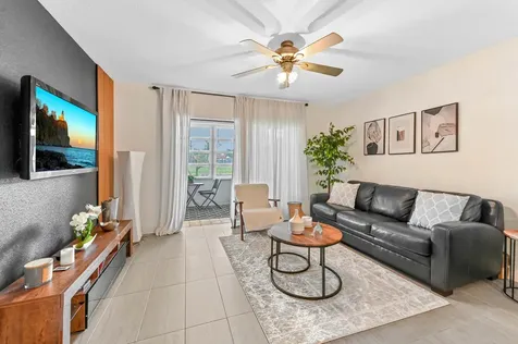 3990 Nw 42nd Avenue Lauderdale Lakes FL 33319