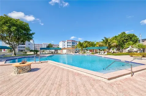 3990 Nw 42nd Avenue Lauderdale Lakes FL 33319