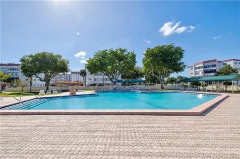 3990 Nw 42nd Avenue Lauderdale Lakes FL 33319