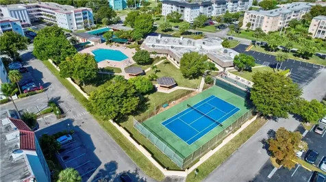 3990 Nw 42nd Avenue Lauderdale Lakes FL 33319