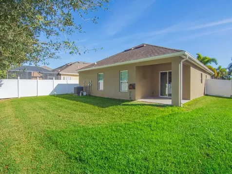 8095 Westfield Circle Vero Beach FL 32966