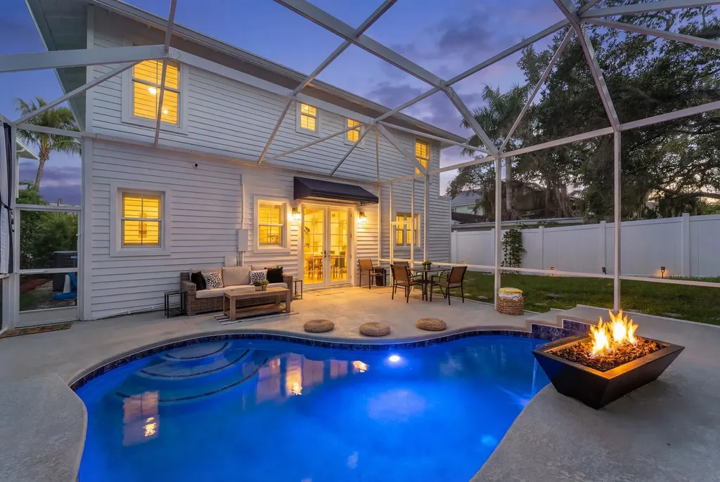 516 Sw Camden Avenue Stuart FL 34994