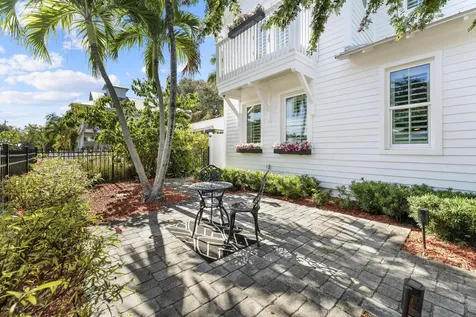 516 Sw Camden Avenue Stuart FL 34994
