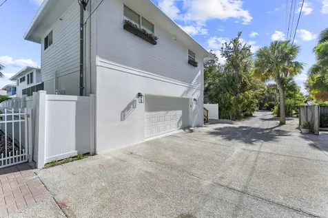 516 Sw Camden Avenue Stuart FL 34994