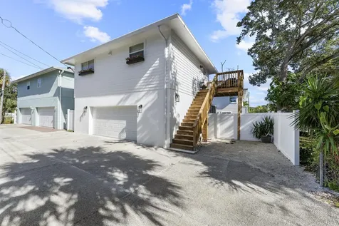 516 Sw Camden Avenue Stuart FL 34994
