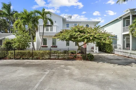 516 Sw Camden Avenue Stuart FL 34994