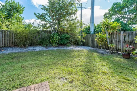 141 E Riverside Drive Jupiter FL 33469