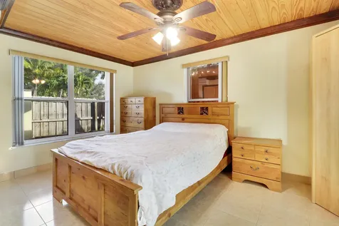 10868 Larch Court Palm Beach Gardens FL 33418