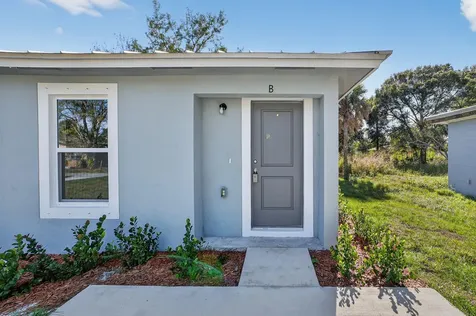 1115 F Avenue Fort Pierce FL 34950