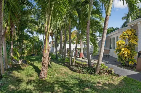 225 S Sequoia Drive West Palm Beach FL 33409