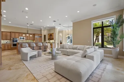 5752 Vintage Oaks Circle Delray Beach FL 33484