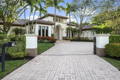 5752 Vintage Oaks Circle Delray Beach FL 33484