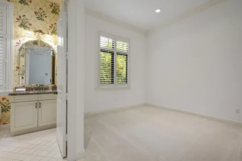 5752 Vintage Oaks Circle Delray Beach FL 33484