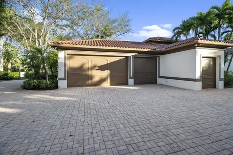 5752 Vintage Oaks Circle Delray Beach FL 33484