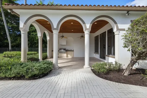 5752 Vintage Oaks Circle Delray Beach FL 33484