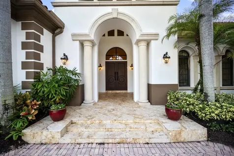5752 Vintage Oaks Circle Delray Beach FL 33484