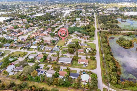 000 Uranus Terrace Palm Beach Gardens FL 33403