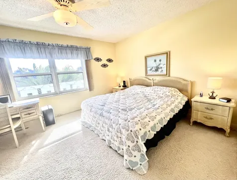 231 E Lantana Road Lantana FL 33462
