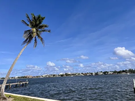 231 E Lantana Road Lantana FL 33462