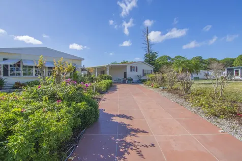 18 Nuevo Leon Road Port Saint Lucie FL 34952
