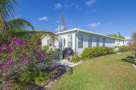 18 Nuevo Leon Road Port Saint Lucie FL 34952