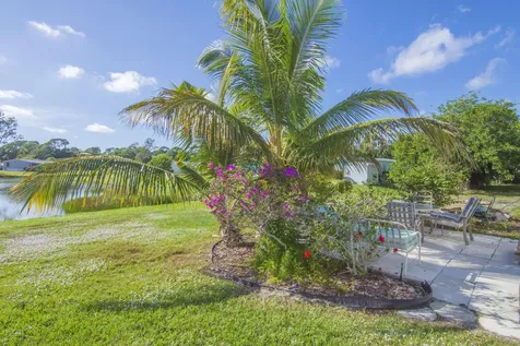 18 Nuevo Leon Road Port Saint Lucie FL 34952