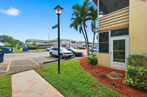 433 Flanders J Delray Beach FL 33484