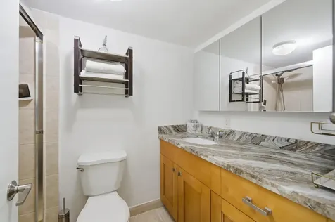 433 Flanders J Delray Beach FL 33484