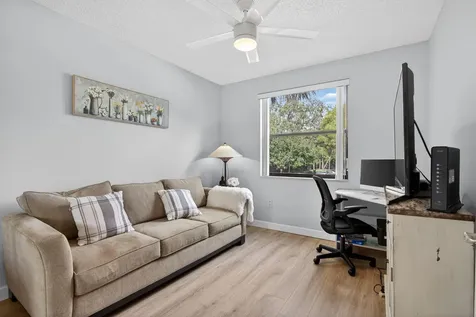 4450 Nw 30th Street Coconut Creek FL 33066