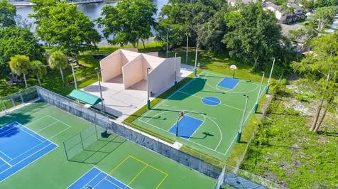 4450 Nw 30th Street Coconut Creek FL 33066
