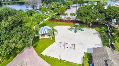 4450 Nw 30th Street Coconut Creek FL 33066