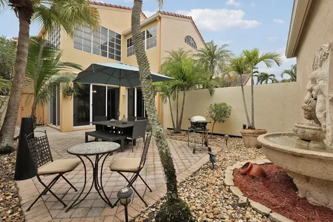 27 Via Del Corso Palm Beach Gardens FL 33418