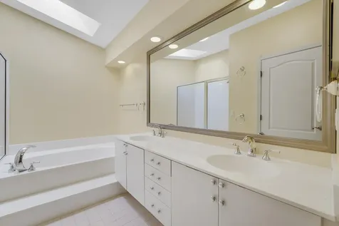 27 Via Del Corso Palm Beach Gardens FL 33418