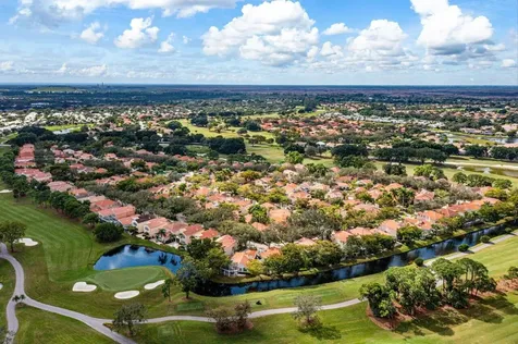 27 Via Del Corso Palm Beach Gardens FL 33418