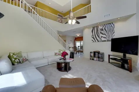 27 Via Del Corso Palm Beach Gardens FL 33418