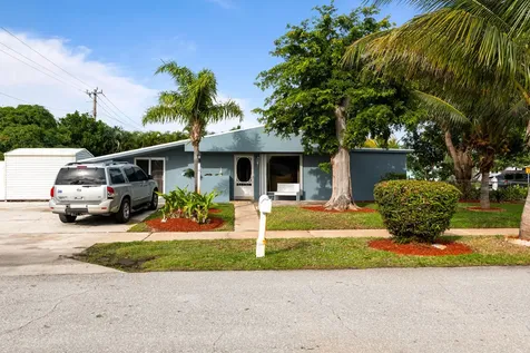 1403 W Broome Street Lantana FL 33462
