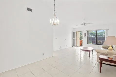 8094 Se Villa Circle Hobe Sound FL 33455